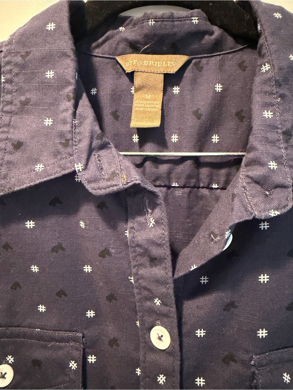 Bit & Bridle Horse Pattern Long Sleeve Button Up Shirt - Size Medium - Picture 3 of 3